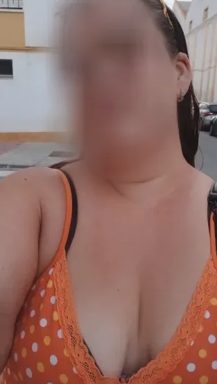 Saskia, 24