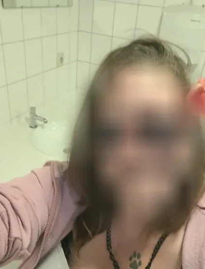 Anja, 33