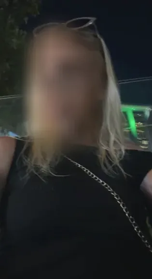 Christina, 18