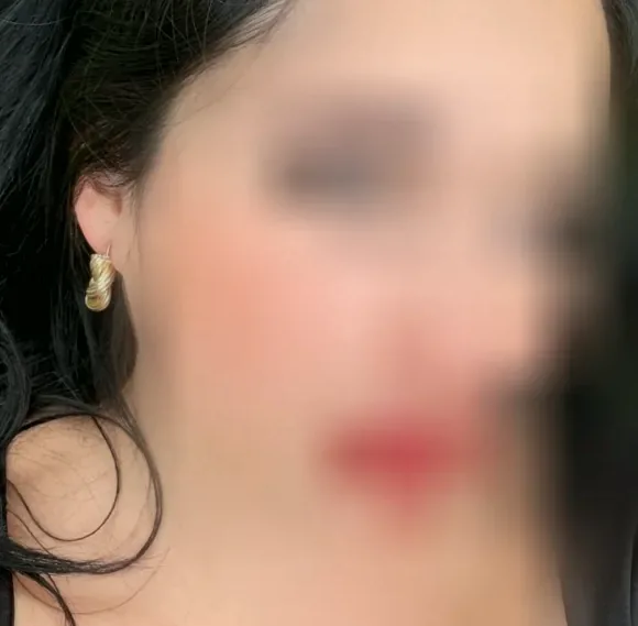 Christina, 37