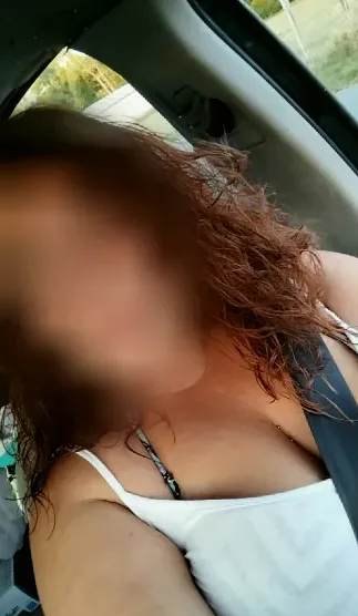 Julia, 28