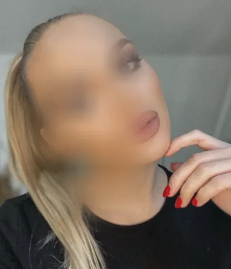 Kira, 31