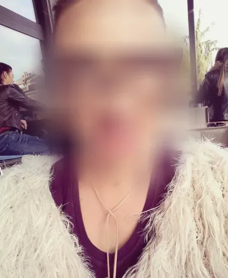 Laura, 35