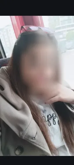 Lilly, 29