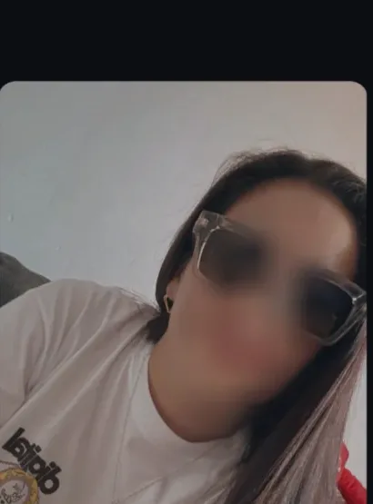 Saskia, 34